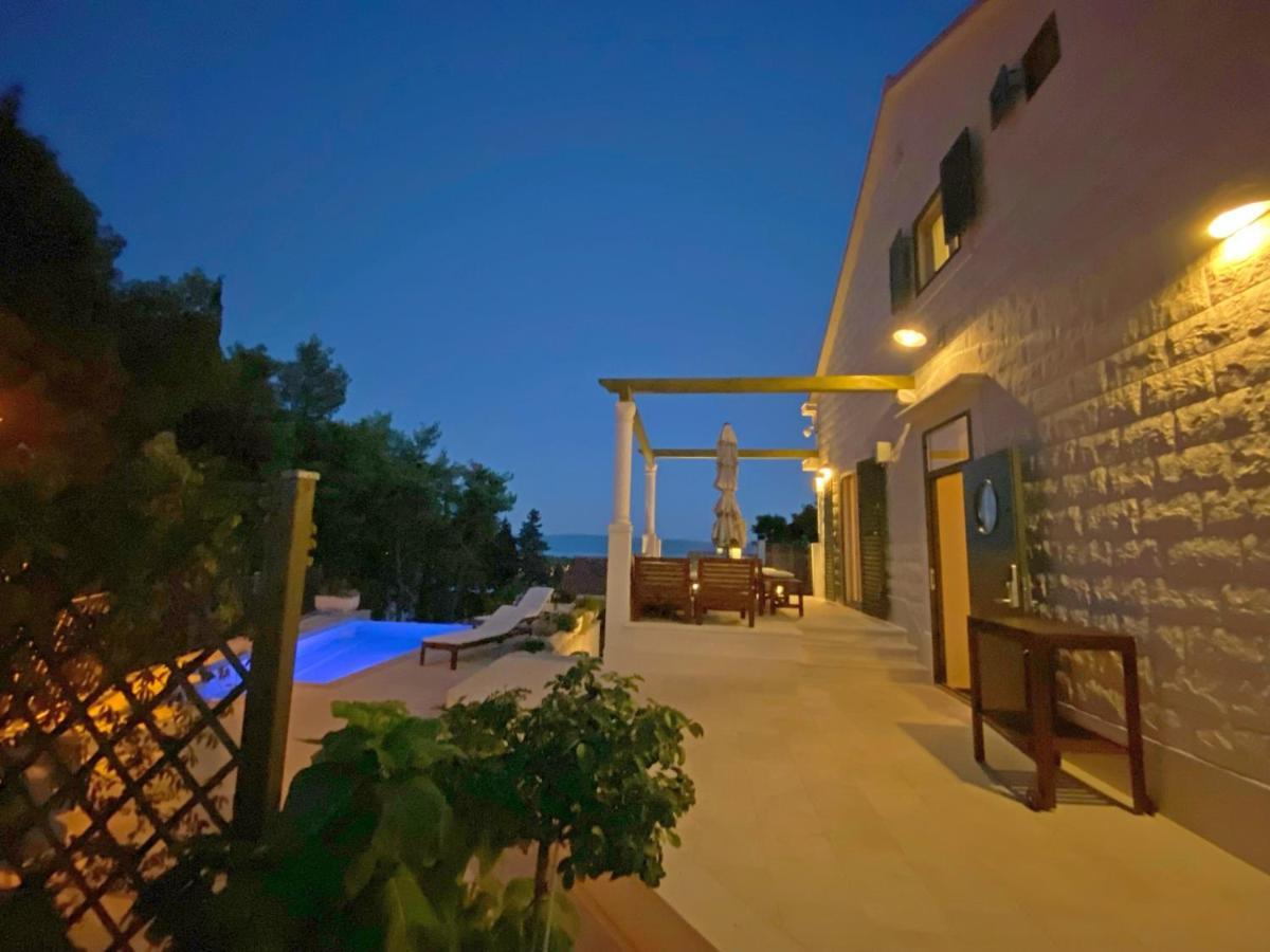 Holiday Home Nevista Sumartin Esterno foto