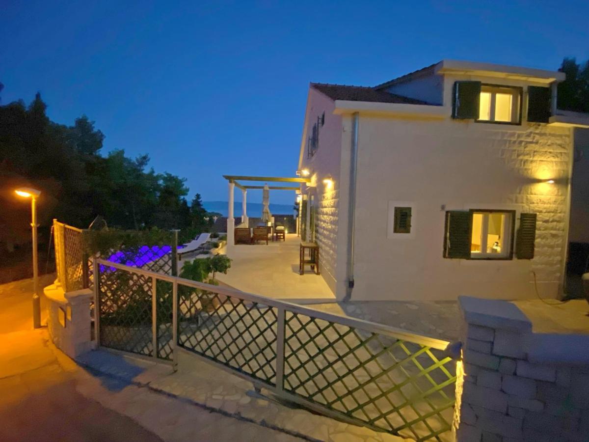 Holiday Home Nevista Sumartin Esterno foto