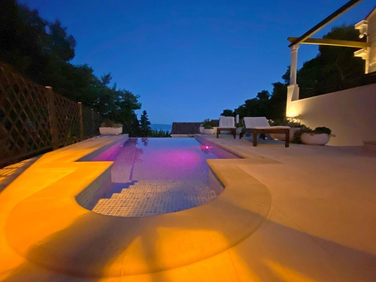 Holiday Home Nevista Sumartin Esterno foto