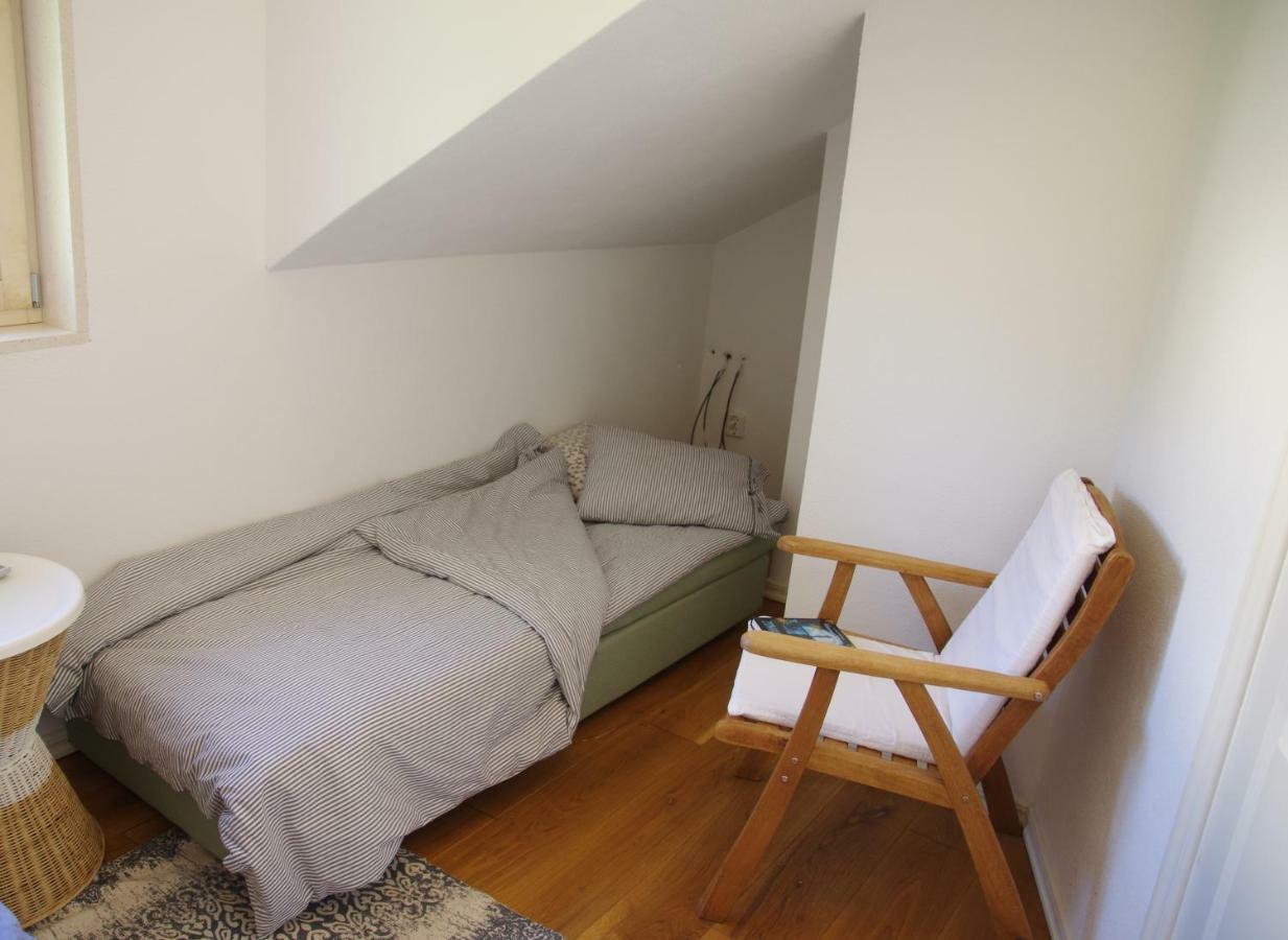 Holiday Home Nevista Sumartin Esterno foto